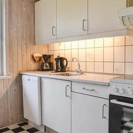 Nice In With Kitchen בית נופש *